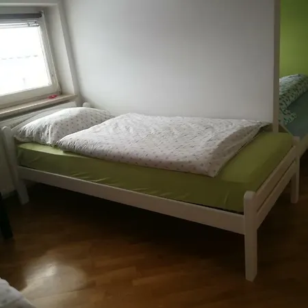 S&j Apartman *